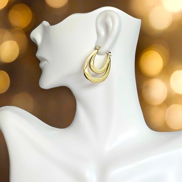 ποΈMinimalist U-Shaped Crescent Moon π Hoop Earrings - 316L Stainless Steel β¨ - Picture 4 of 13